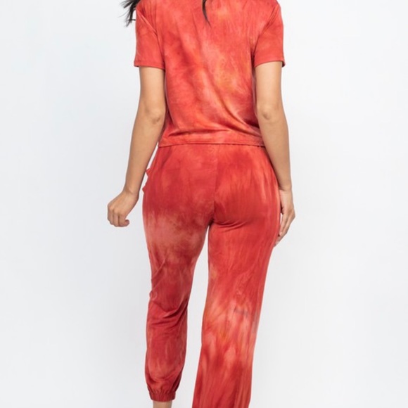 Tie dye printed top and jogger pant set - Picture 3 of 5